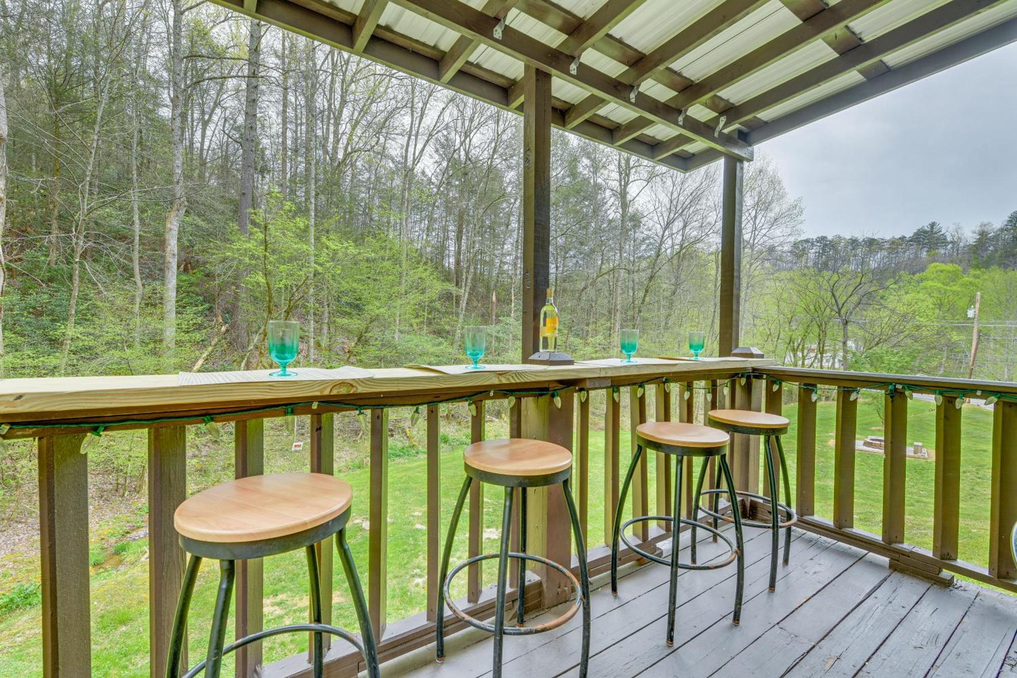 Smoky Mountain Cozy Cove Cabin Deck And Fire Pit! Cosby Exterior foto